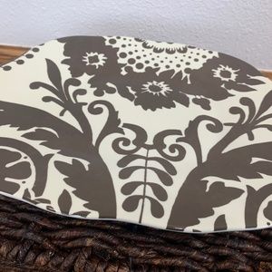 Decorative serving platter